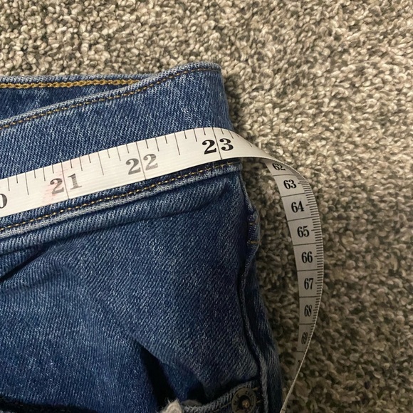 Abercrombie & Fitch Ultra High Rise Ankle Straight Jean - Picture 4 of 5